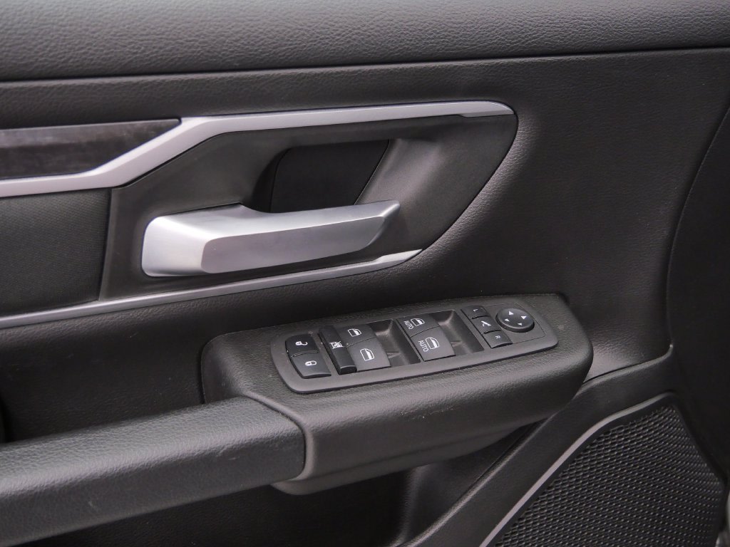 Thumbnail: 2023 RAM 1500 - 17