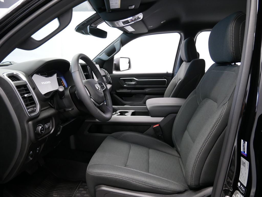 Thumbnail: 2026 RAM 1500 - 9