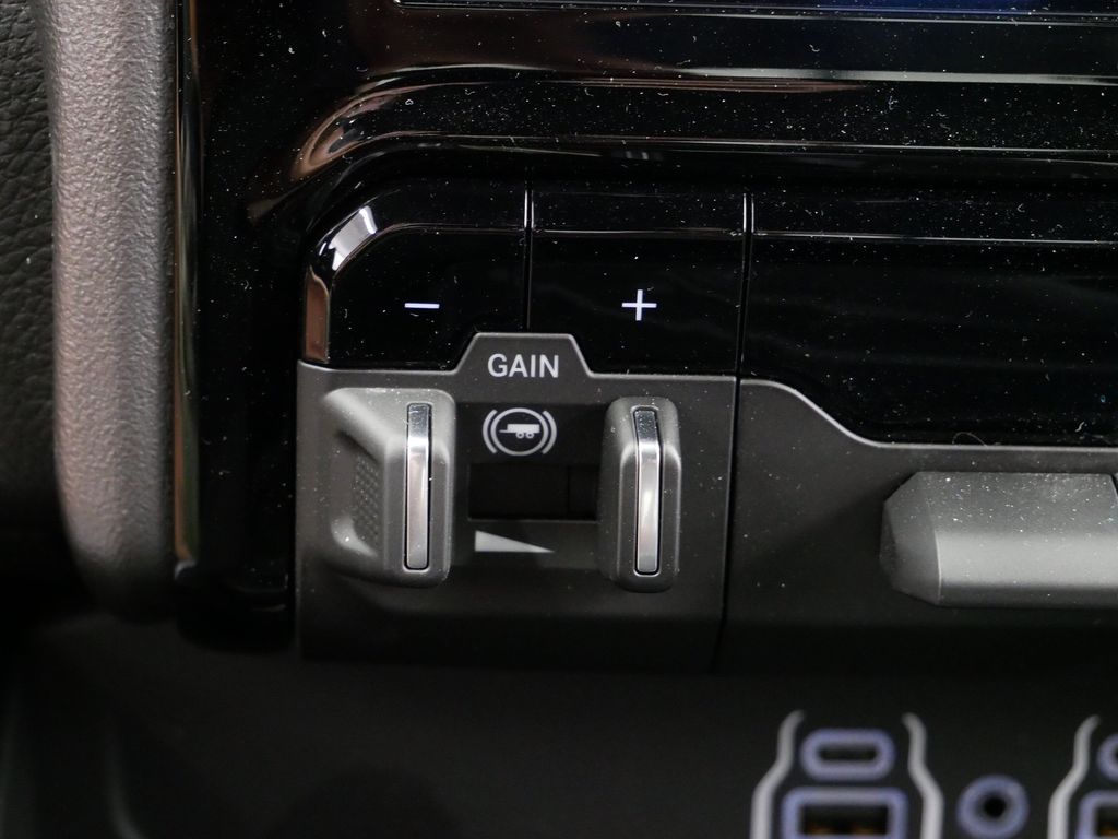Thumbnail: 2026 RAM 1500 - 26