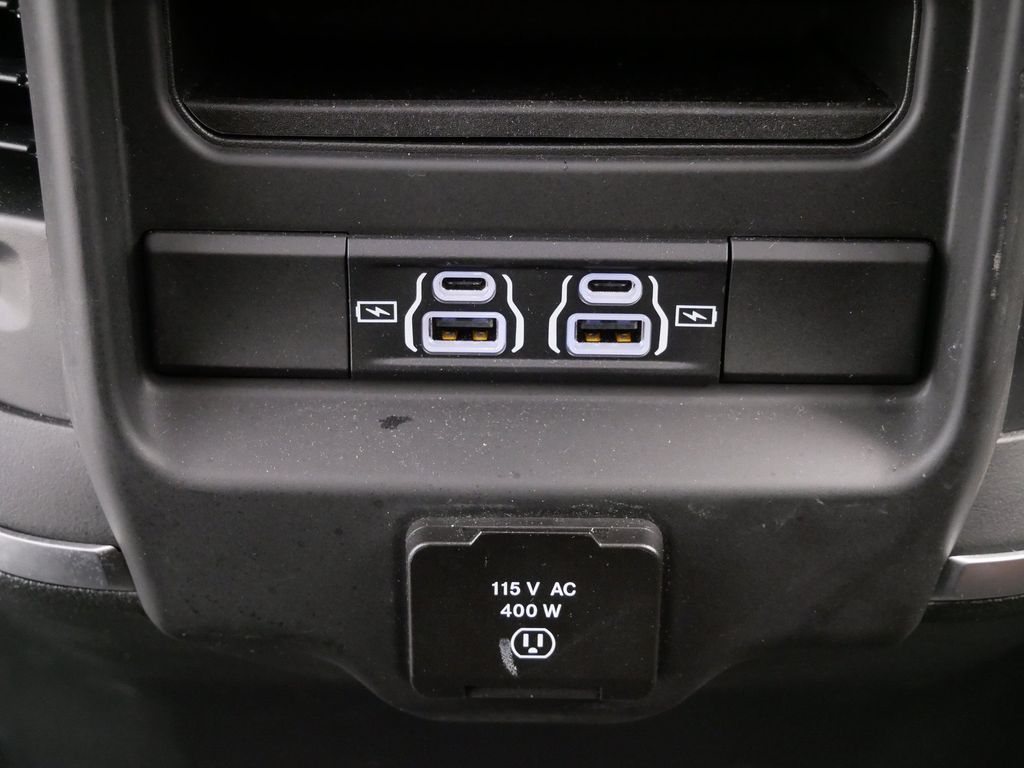Thumbnail: 2026 RAM 1500 - 18
