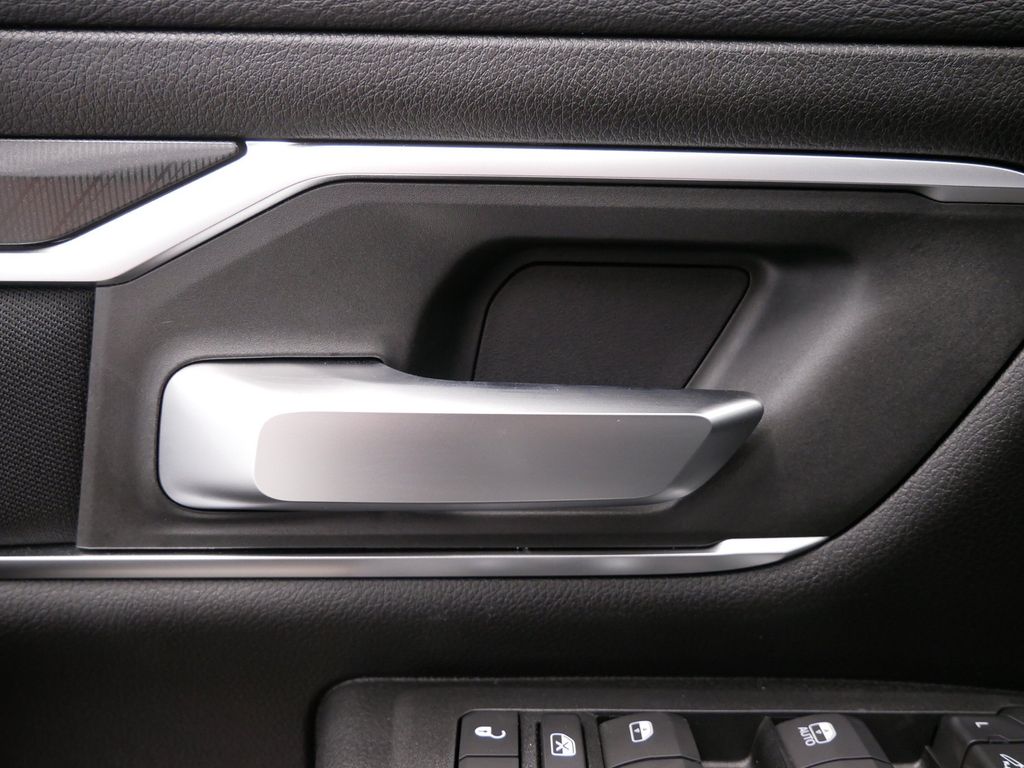 Thumbnail: 2026 RAM 1500 - 20