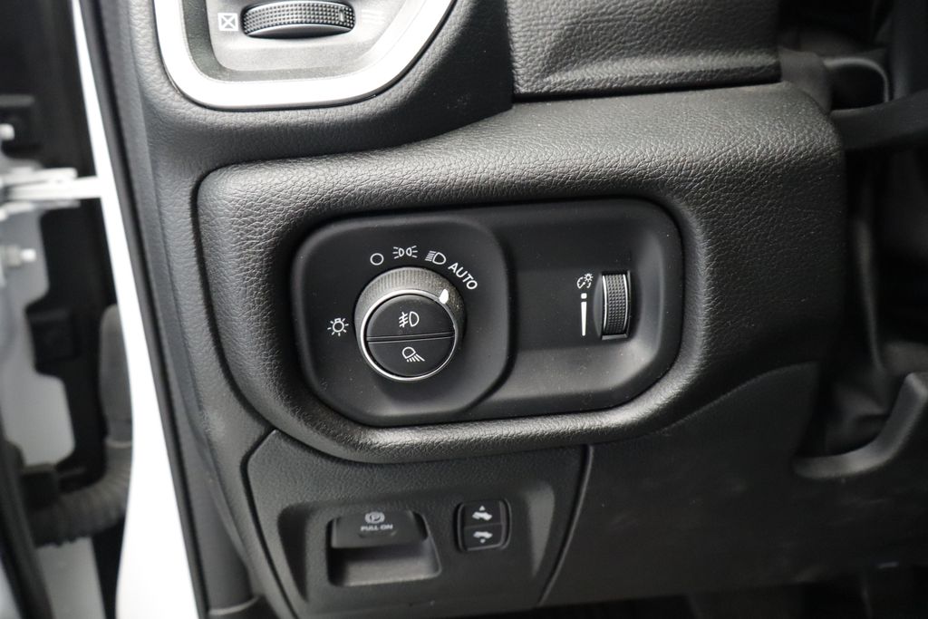Thumbnail: 2023 RAM 1500 - 28