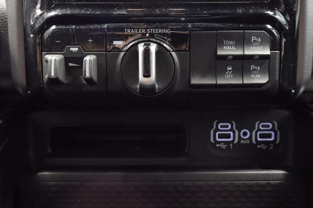 Thumbnail: 2023 RAM 1500 - 33