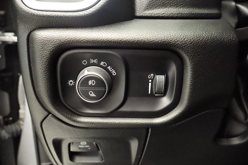 Thumbnail: 2024 RAM 1500 - 31