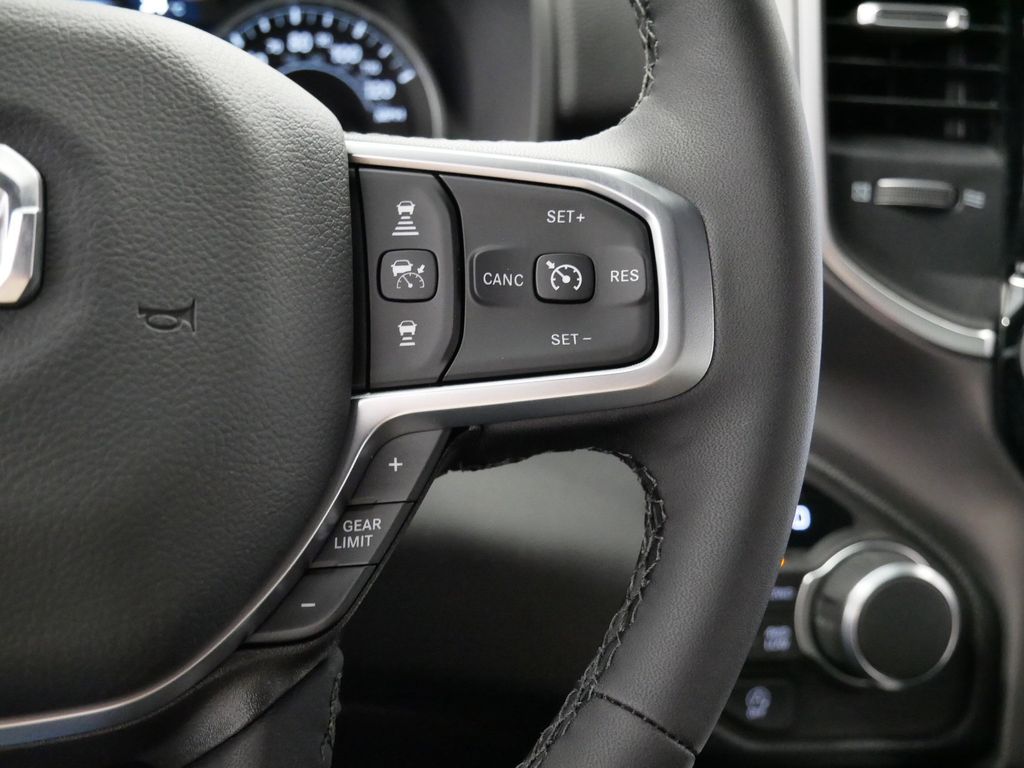 Thumbnail: 2026 RAM 1500 - 36