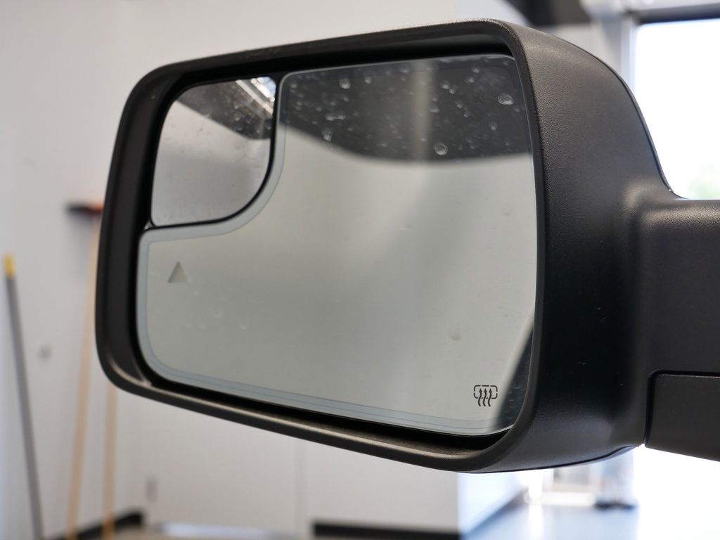 Thumbnail: 2026 RAM 1500 - 17