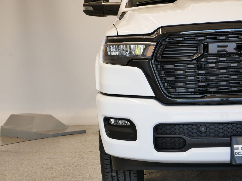 Thumbnail: 2026 RAM 1500 - 6