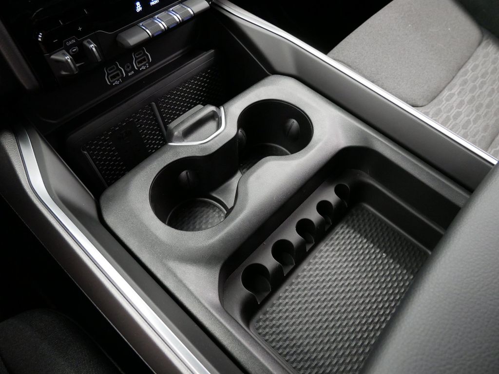 Thumbnail: 2026 RAM 1500 - 13