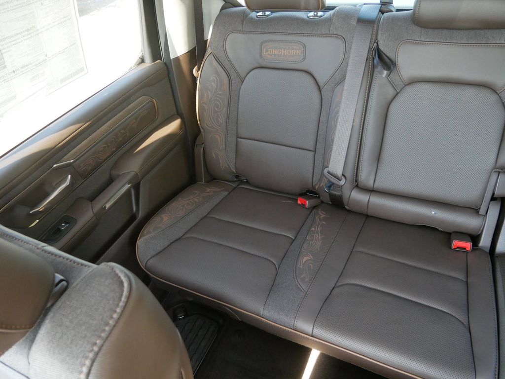 Thumbnail: 2025 RAM 1500 - 30