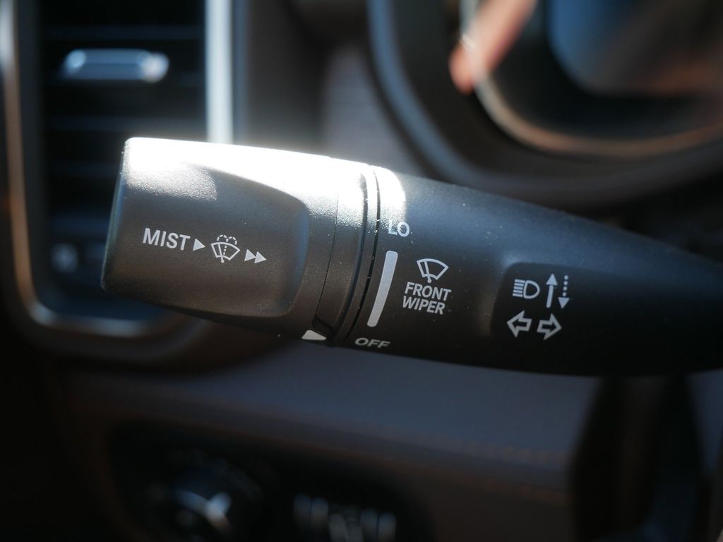 Thumbnail: 2025 RAM 1500 - 37