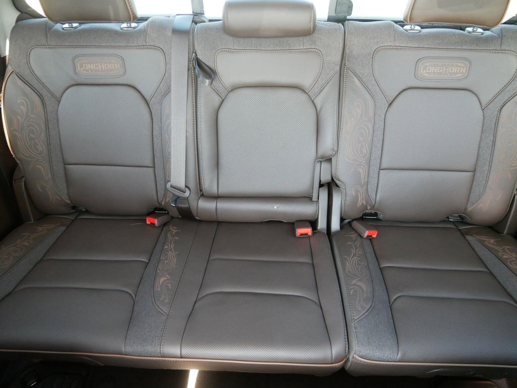 Thumbnail: 2025 RAM 1500 - 31