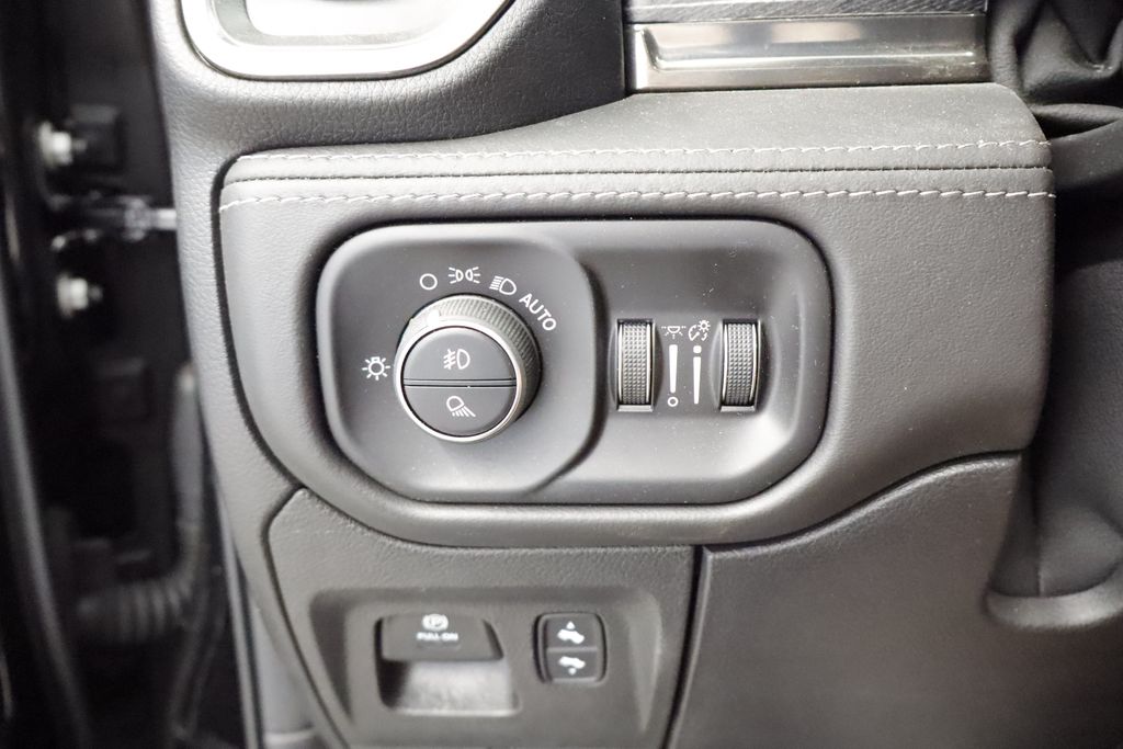 Thumbnail: 2020 RAM 1500 - 24