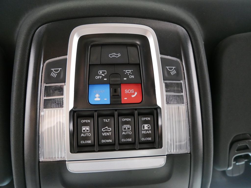 Thumbnail: 2026 RAM 1500 - 26