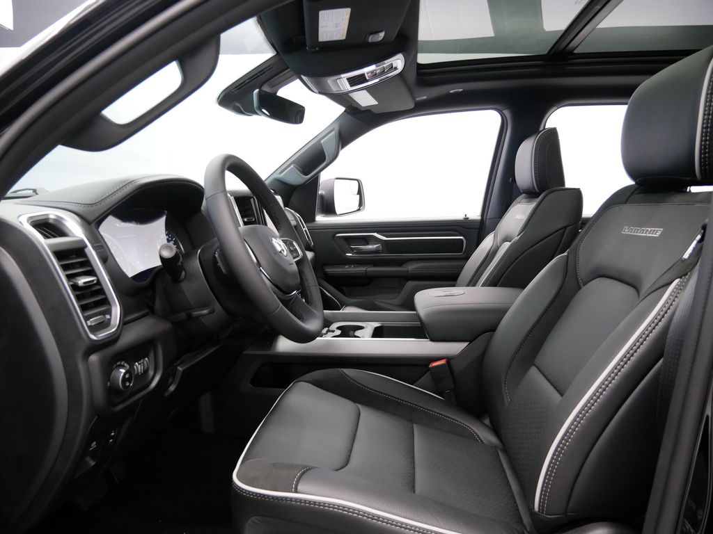 Thumbnail: 2026 RAM 1500 - 9