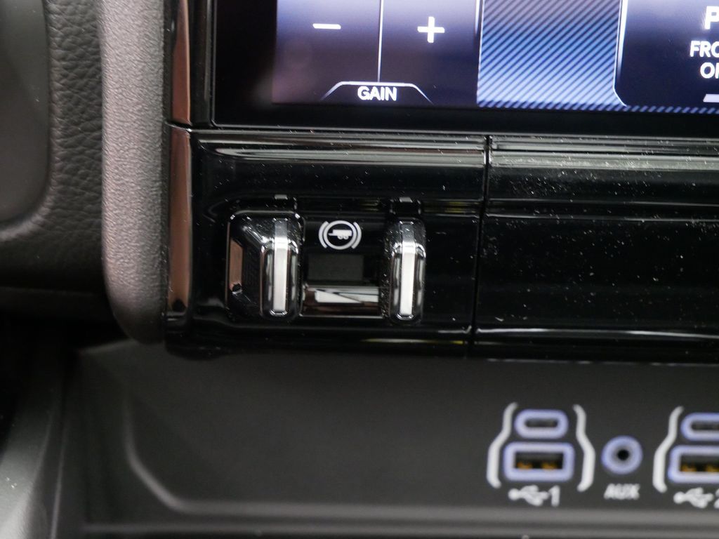 Thumbnail: 2026 RAM 1500 - 11