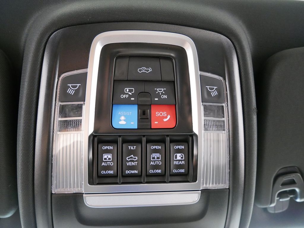Thumbnail: 2026 RAM 1500 - 26