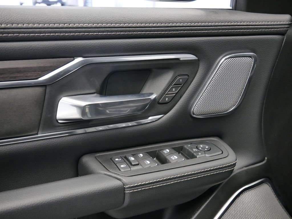 Thumbnail: 2026 RAM 1500 - 19