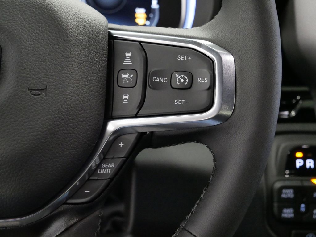 Thumbnail: 2026 RAM 1500 - 28