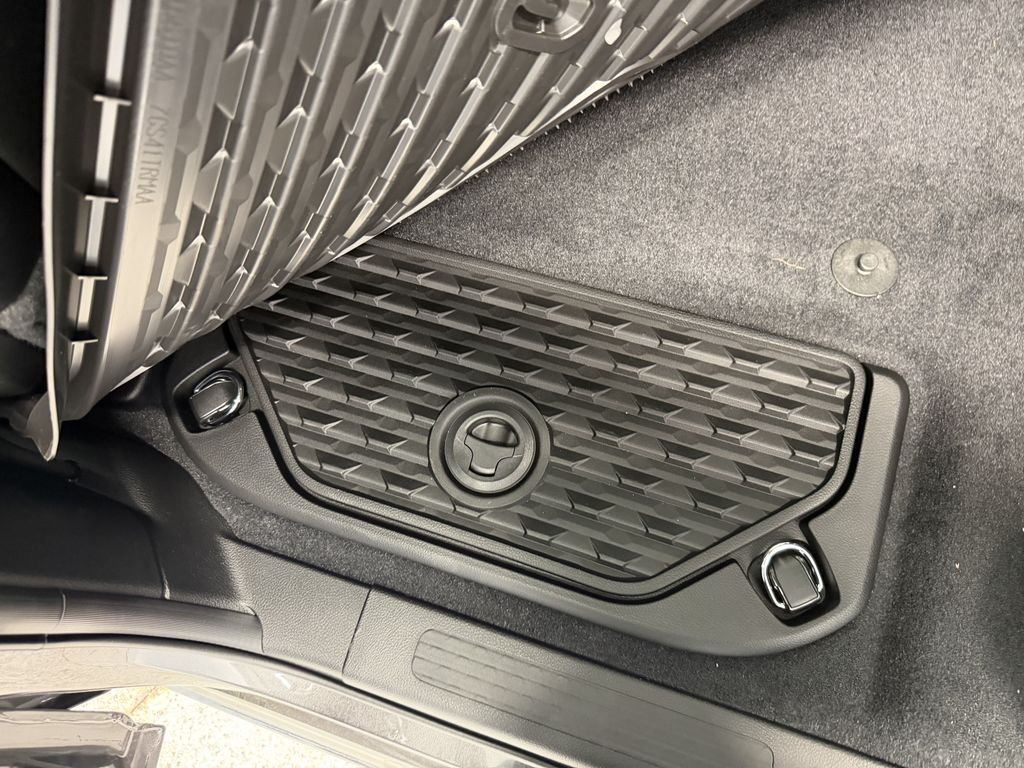 Thumbnail: 2026 RAM 1500 - 25