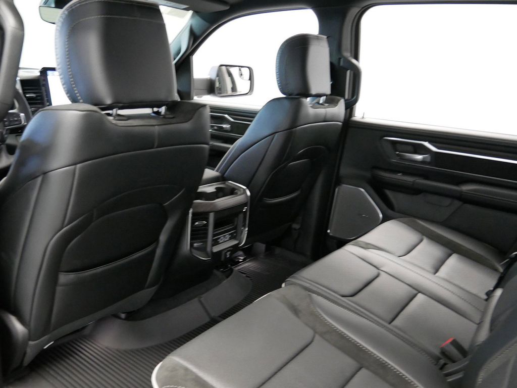 Thumbnail: 2026 RAM 1500 - 10