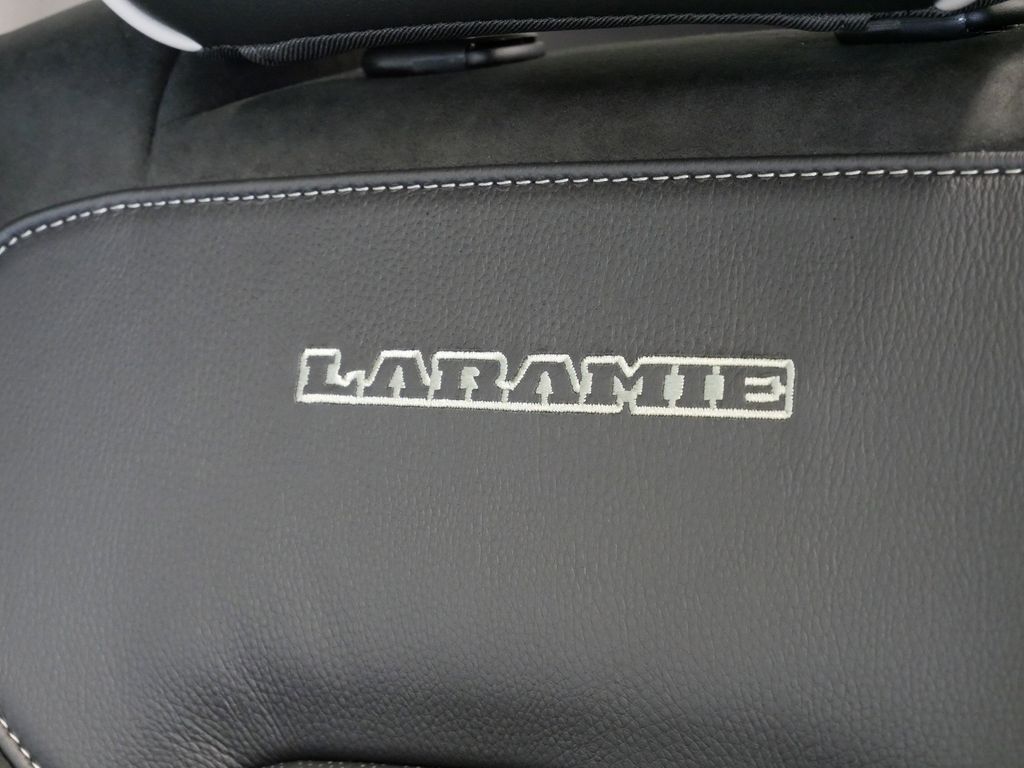 Thumbnail: 2026 RAM 1500 - 15