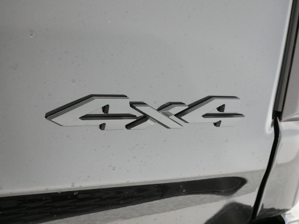 Thumbnail: 2026 RAM 1500 - 6