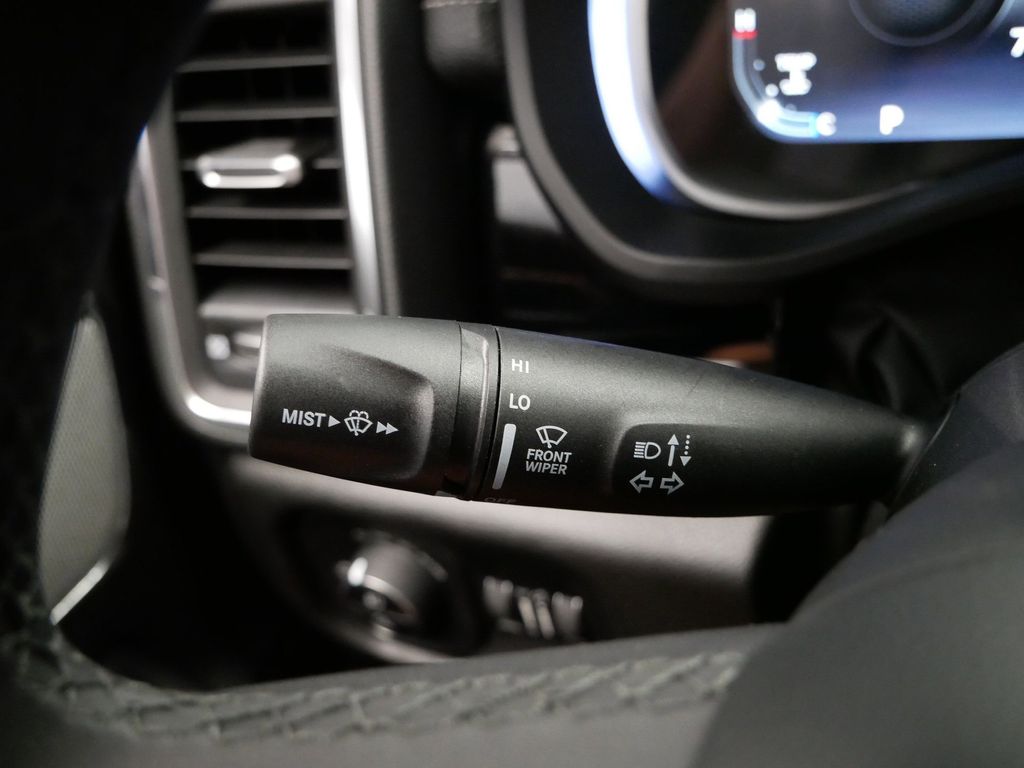 Thumbnail: 2026 RAM 1500 - 37