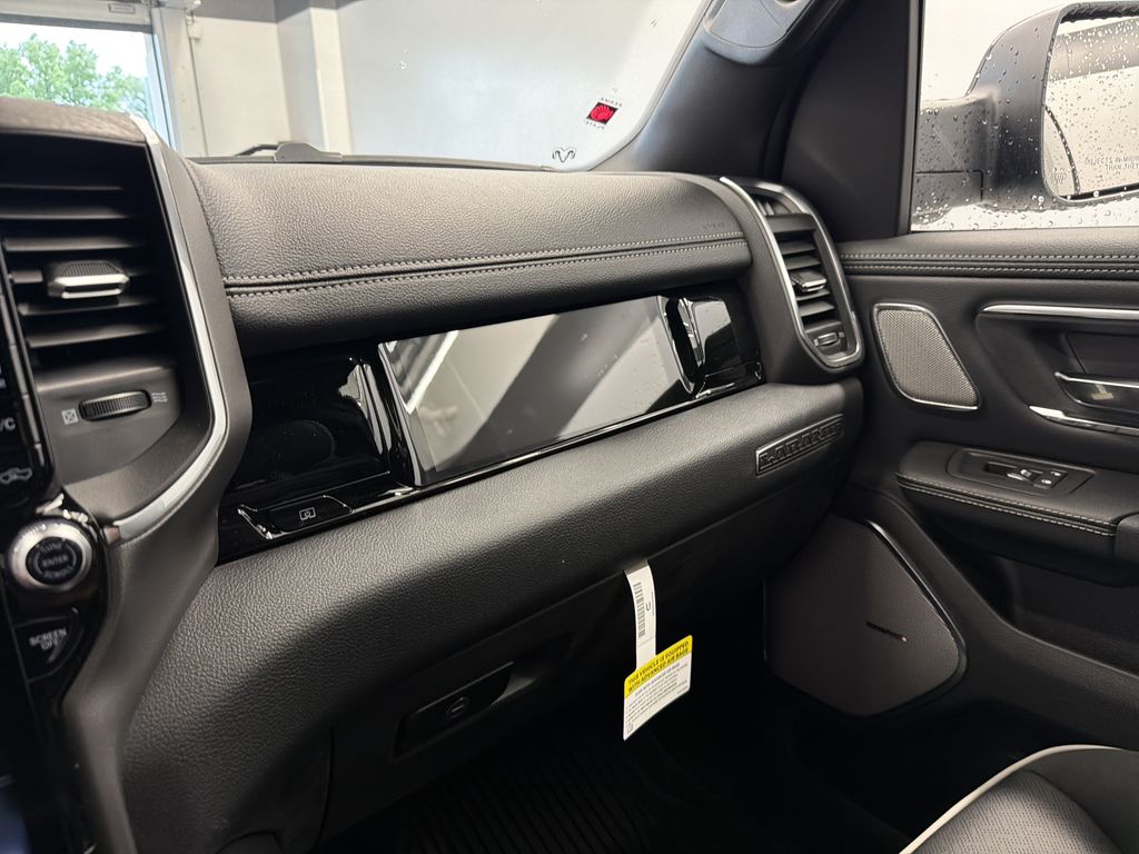 Thumbnail: 2026 RAM 1500 - 32