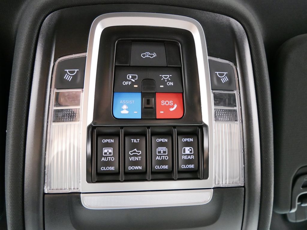 Thumbnail: 2026 RAM 1500 - 26