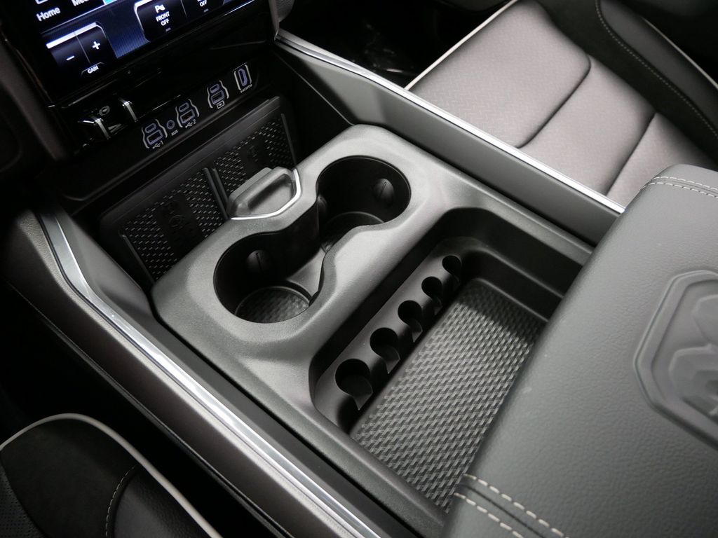 Thumbnail: 2026 RAM 1500 - 11