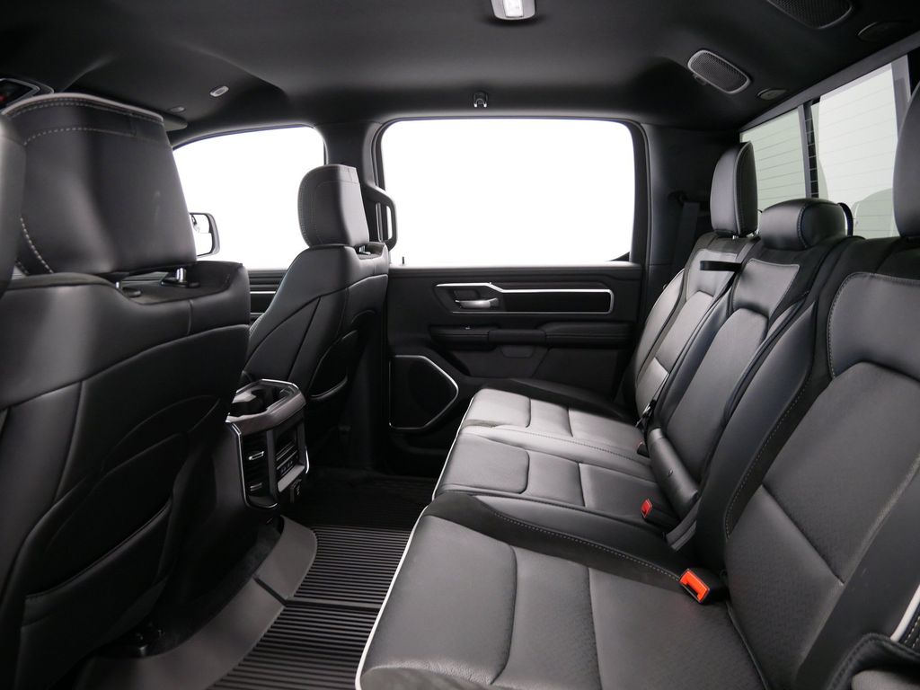 Thumbnail: 2026 RAM 1500 - 9