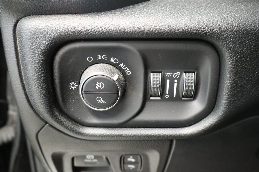 Thumbnail: 2022 RAM 1500 - 38