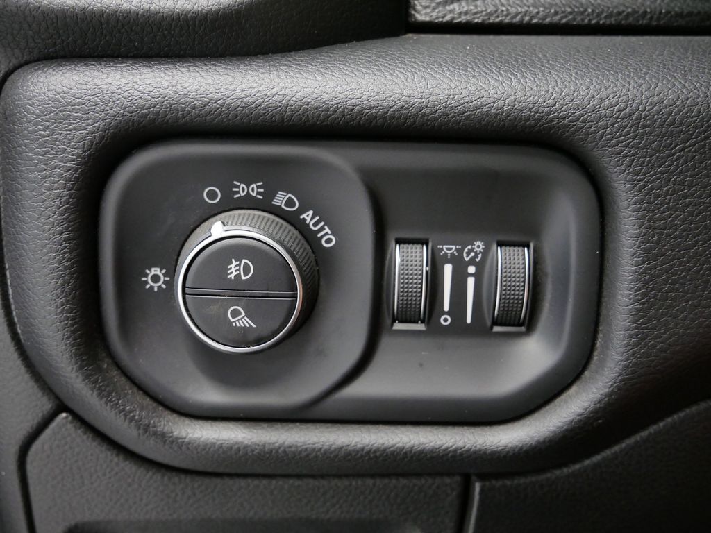 Thumbnail: 2024 RAM 1500 - 27