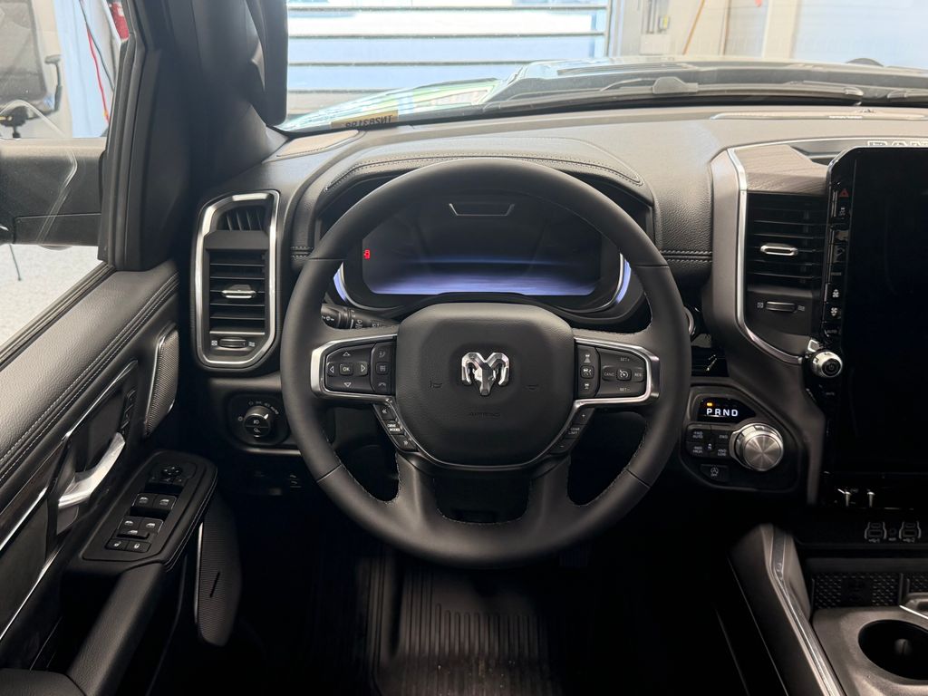 Thumbnail: 2026 RAM 1500 - 9