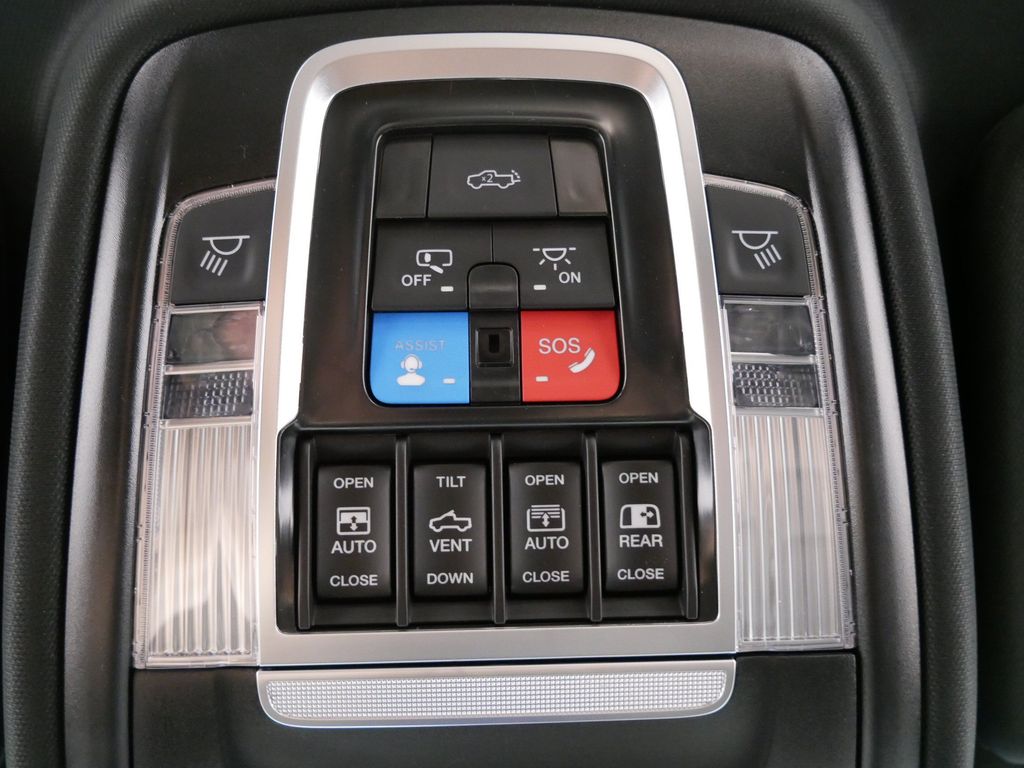 Thumbnail: 2026 RAM 1500 - 26