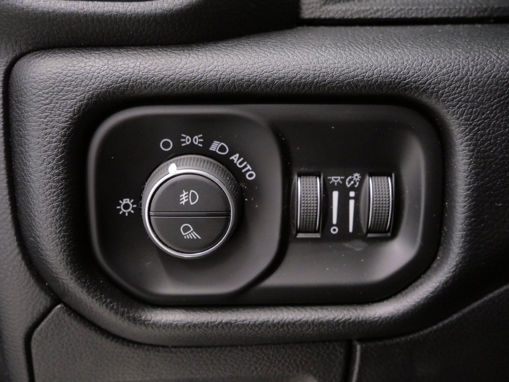 Thumbnail: 2020 RAM 1500 - 19