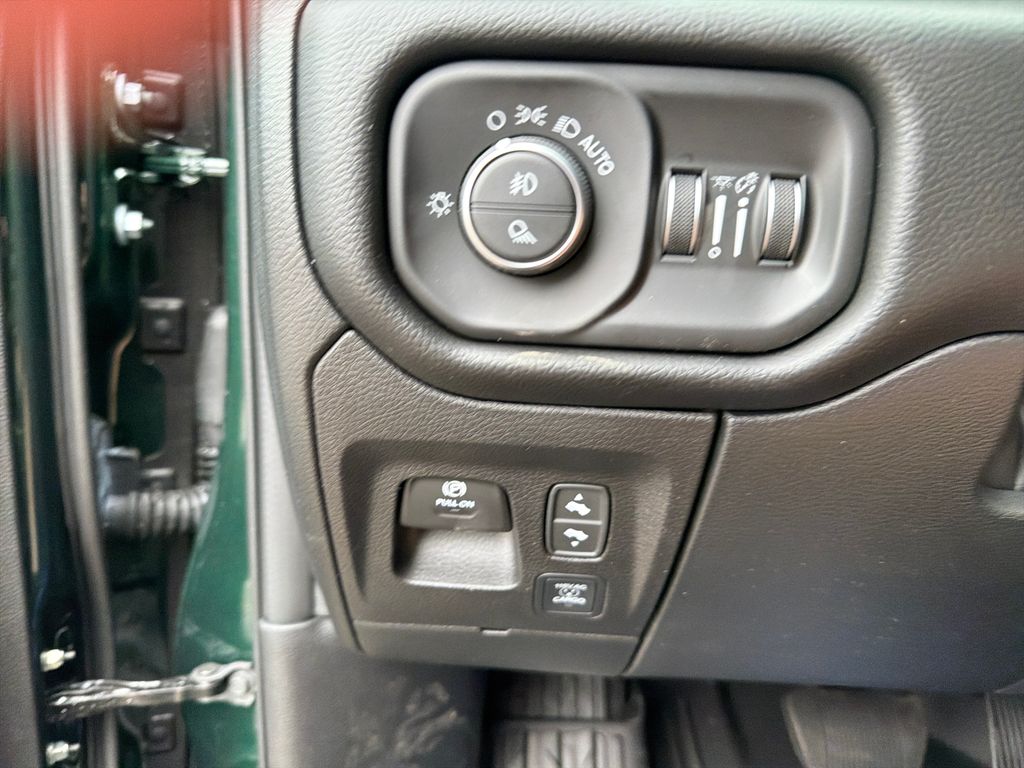 Thumbnail: 2026 RAM 1500 - 24