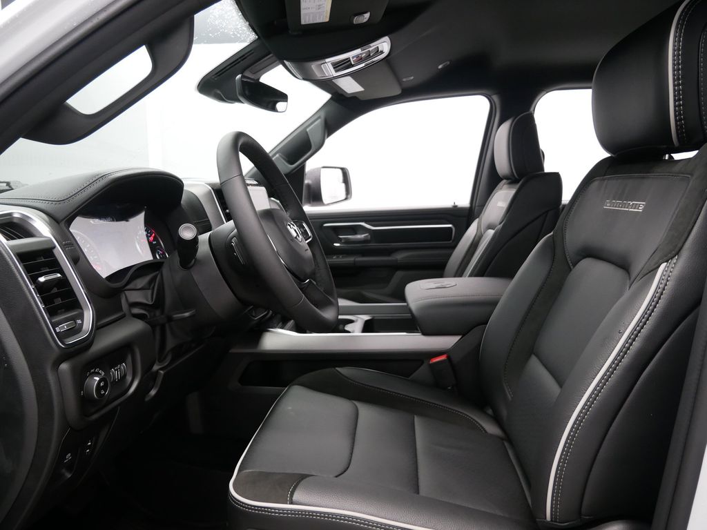 Thumbnail: 2026 RAM 1500 - 9