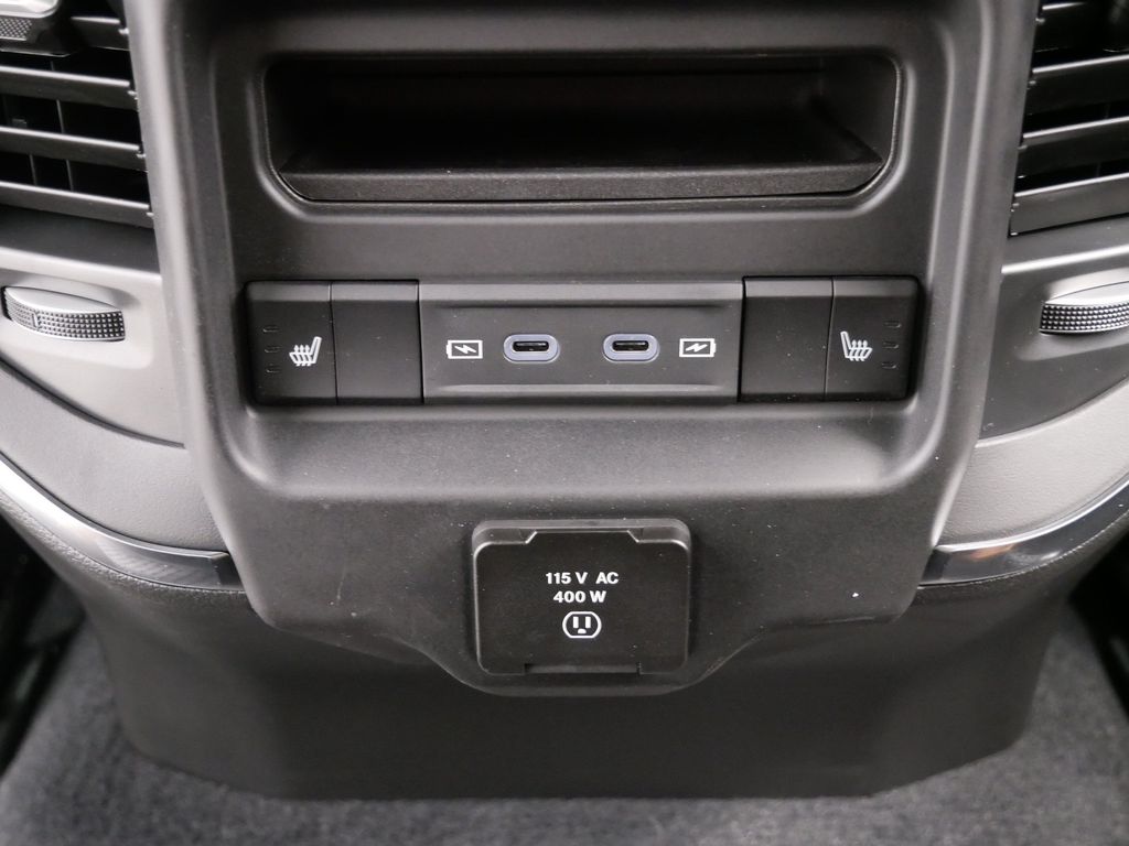 Thumbnail: 2026 RAM 1500 - 18