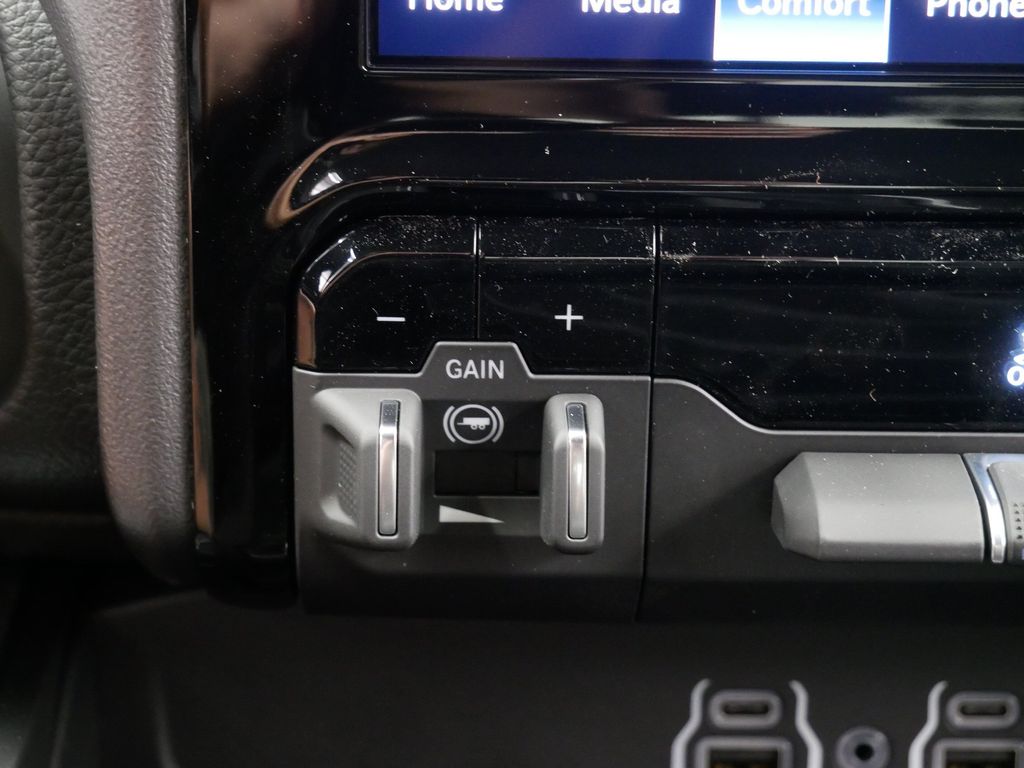 Thumbnail: 2026 RAM 1500 - 25