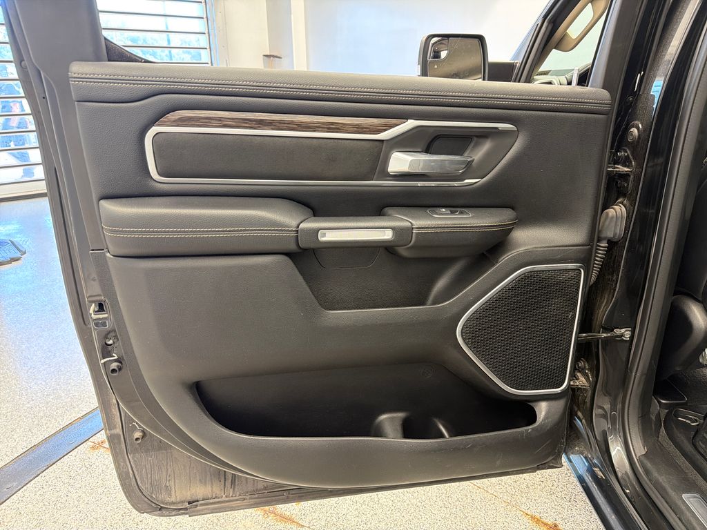 Thumbnail: 2019 RAM 1500 - 31