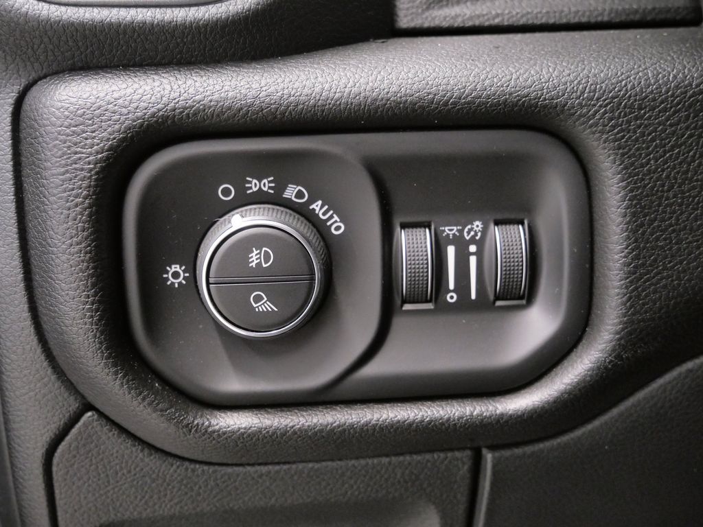 Thumbnail: 2023 RAM 1500 - 20
