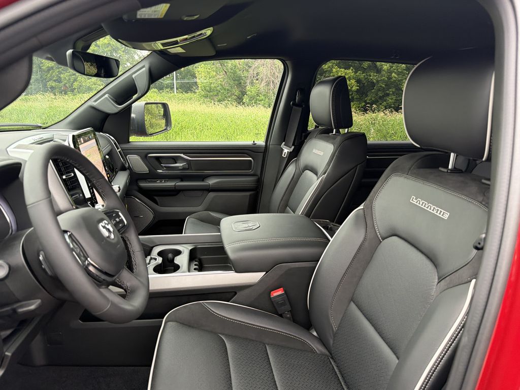 Thumbnail: 2026 RAM 1500 - 10