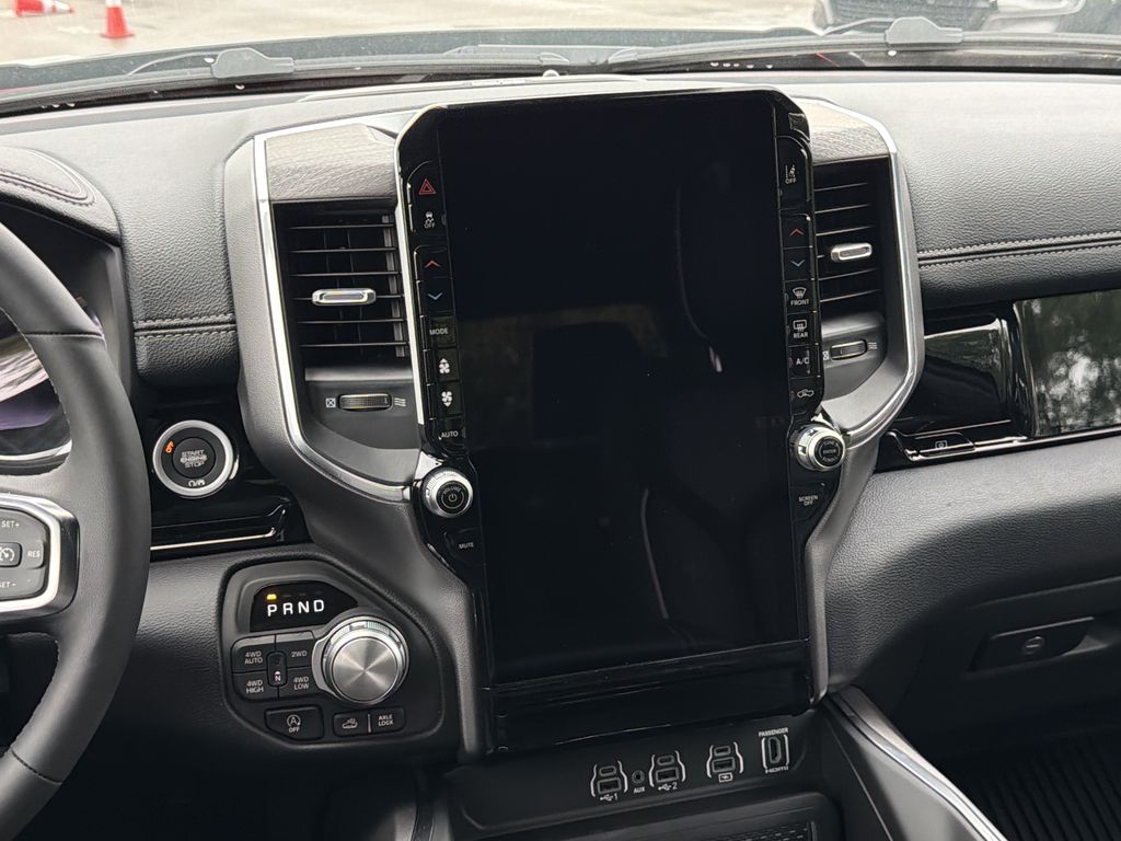 Thumbnail: 2026 RAM 1500 - 15