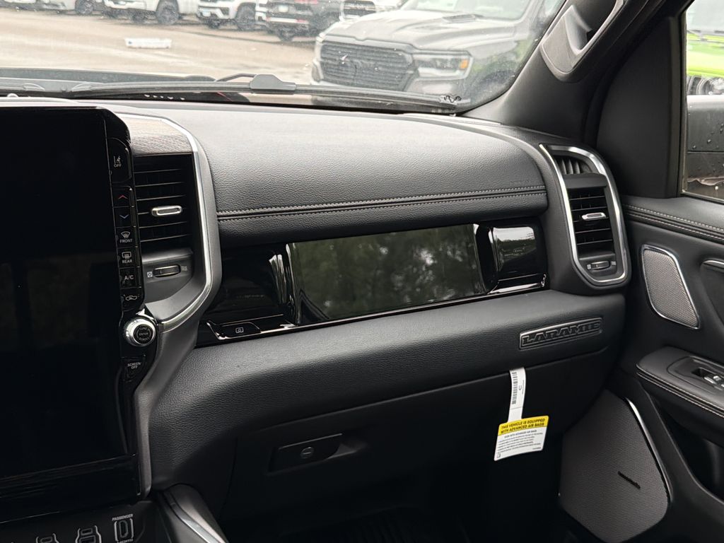 Thumbnail: 2026 RAM 1500 - 26