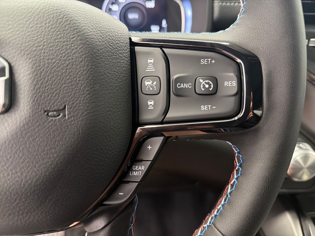 Thumbnail: 2026 RAM 1500 - 32