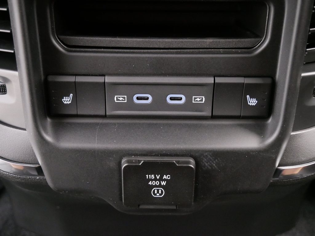 Thumbnail: 2026 RAM 1500 - 18