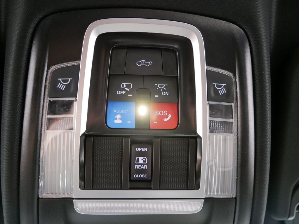 Thumbnail: 2026 RAM 1500 - 26