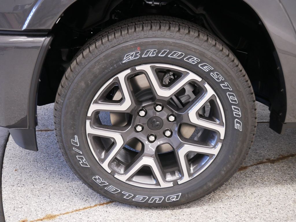 Thumbnail: 2026 RAM 1500 - 7