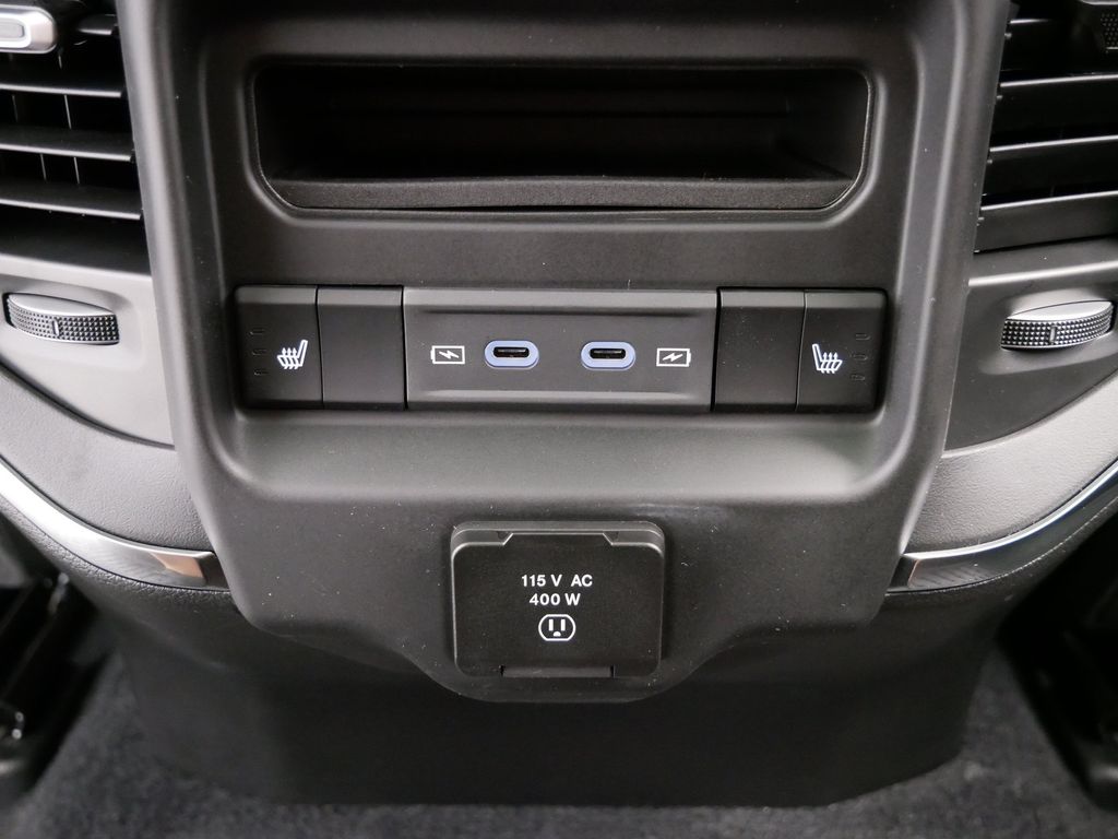 Thumbnail: 2026 RAM 1500 - 17